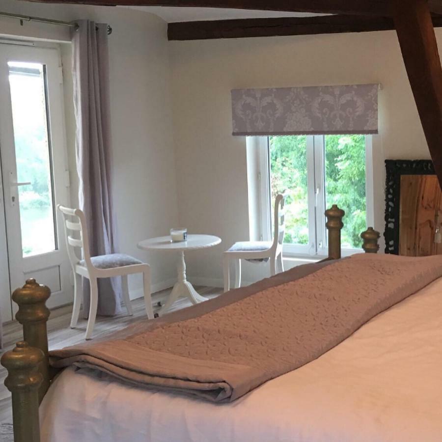 Chez Broche Bed & Breakfast Mazerolles  Bagian luar foto